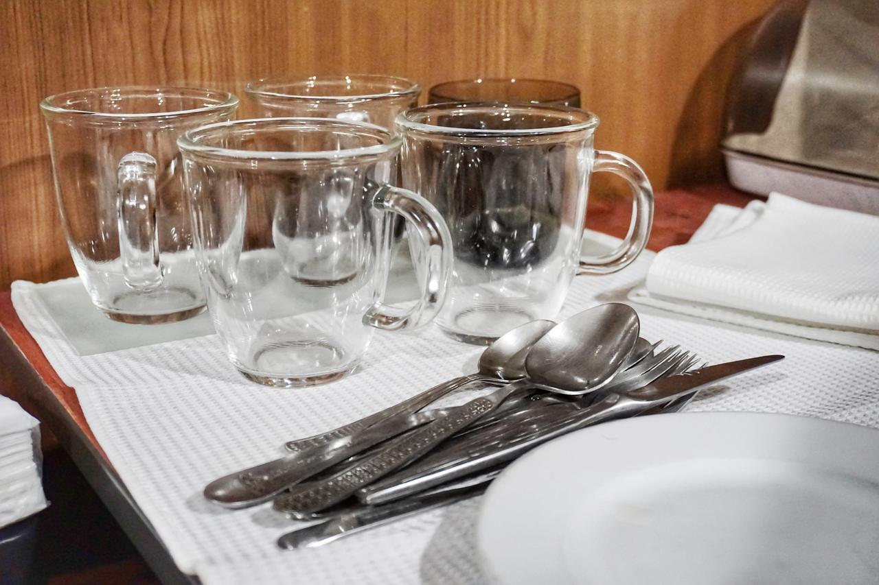 Black Wood Hostel Киев Екстериор снимка
