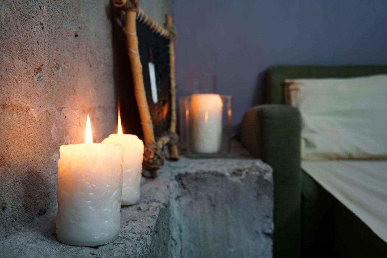 Black Wood Hostel Киев Екстериор снимка