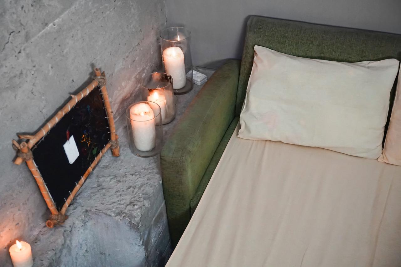 Black Wood Hostel Киев Екстериор снимка